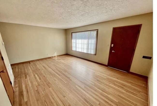 Photo - Charming and attractive 2 bed/1 bath in Irvington Neighborhood! Unit 1947