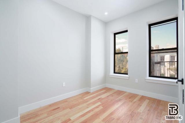 Building Photo - 3 bedroom in RIDGEWOOD NY 11385 Unit 3L Rental