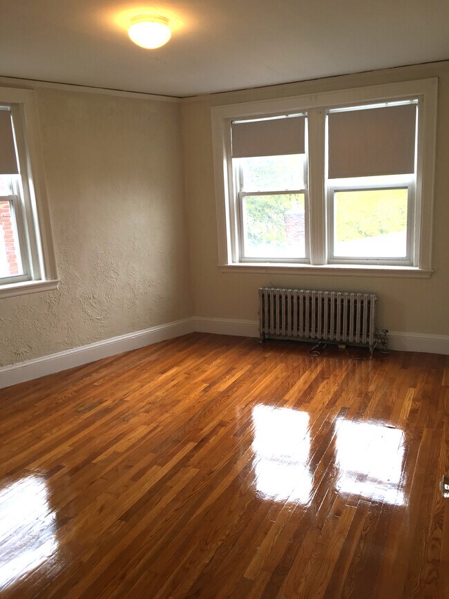 Photo - 2035 Commonwealth Ave Unit 4