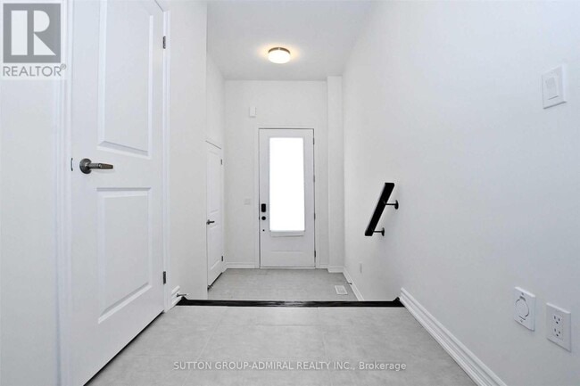 Photo - 1477 Blackmore St