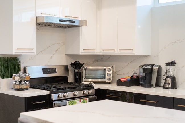 Photo - 6337 Agnes Ave