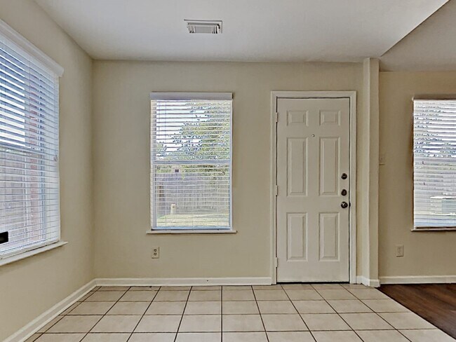 Photo - 2883 Diamond Bay Dr