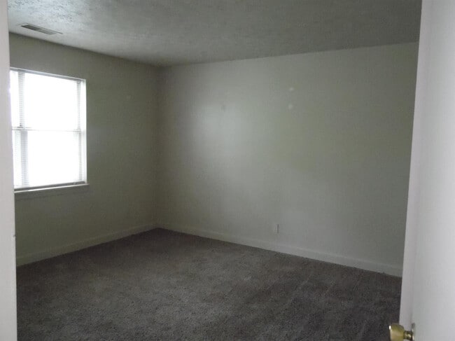 Photo - 421 Redding Rd Unit 12