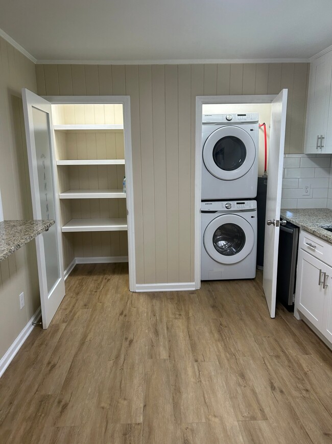 Photo - 665 S Wildwood Dr