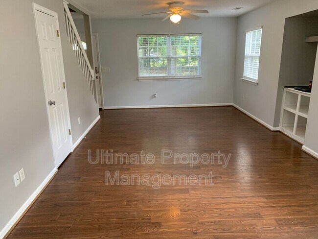 Photo - 3913 Wilshire Blvd