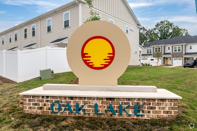Oak Lake Townhomes