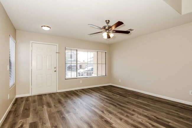 Photo - 6612 W West Wind Dr