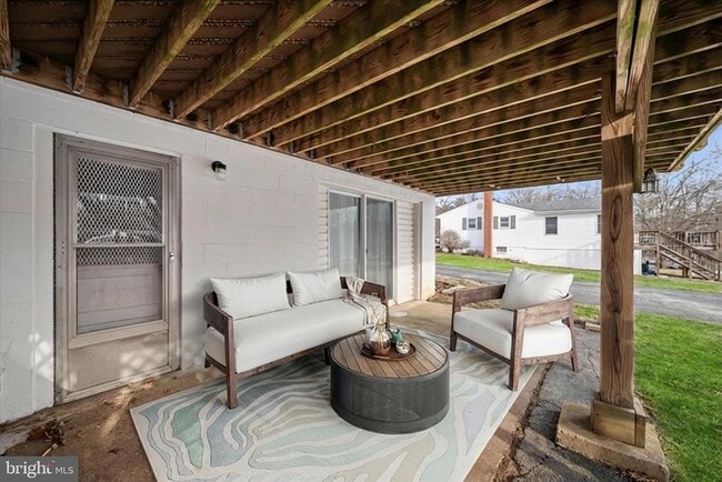 Photo - 1639 The Strand