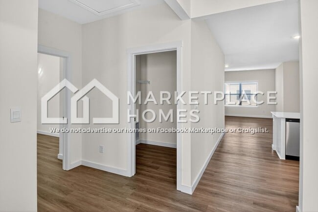 Photo - 4321 Scenic Mdw Dr NE