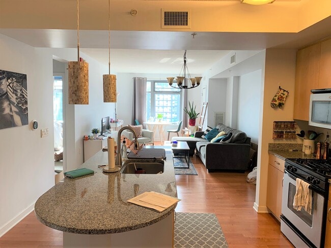 Building Photo - 475 K Street Northwest Unit 714