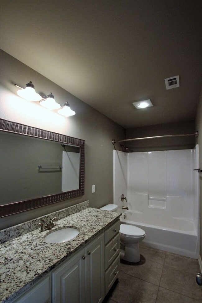 Photo - Beautiful 2 Bedroom, 2 Bathroom Townhome in South Tyler – Whitehouse ISD!