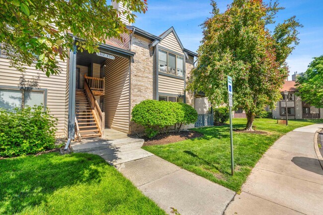 Photo - 5317 Aberdeen Dr