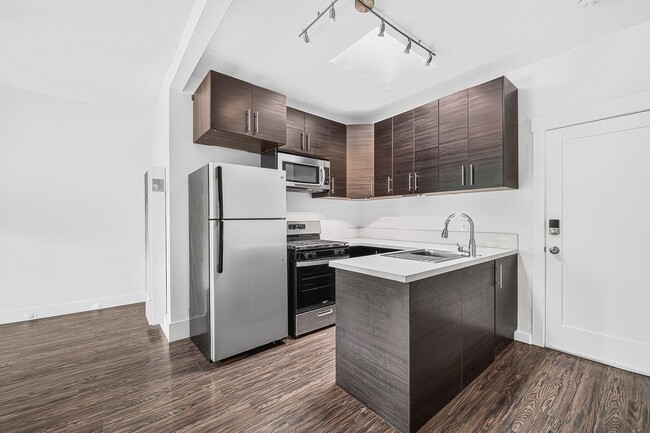 Photo - Elm Avenue Apartments