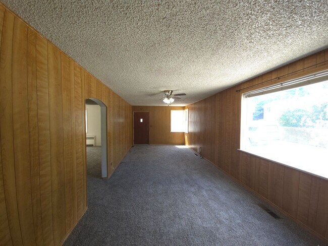 Photo - Super cute house in Wallace near the school!