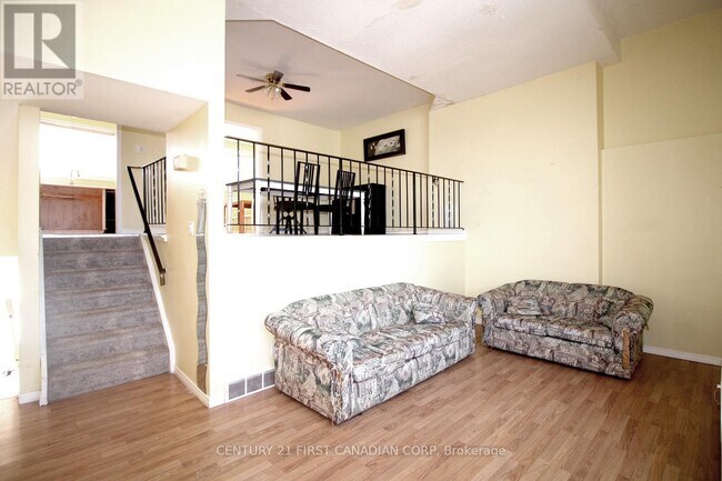 Photo - 1460 Limberlost Rd