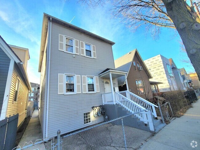 Building Photo - 1722 N Kimball Ave Unit 2 Rental