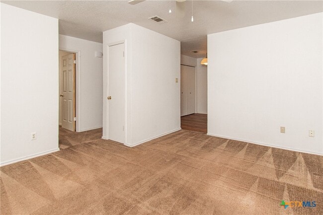 Photo - 1703 Cedarhill Dr Unit B