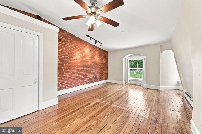 Photo - 1810 Mt Salem Ln