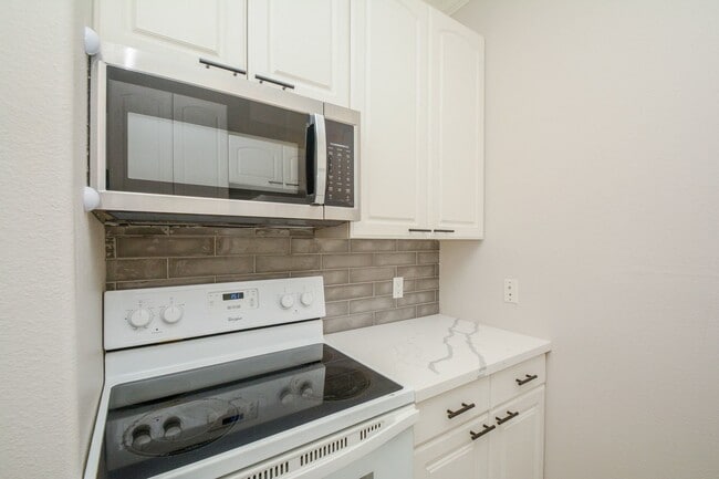 Photo - 2612 Crocker St Unit B