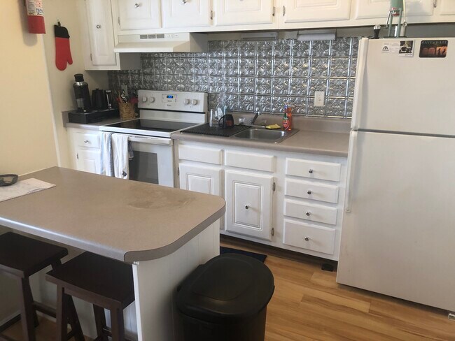 Photo - 159 E Cloverhurst Ave Unidad 2