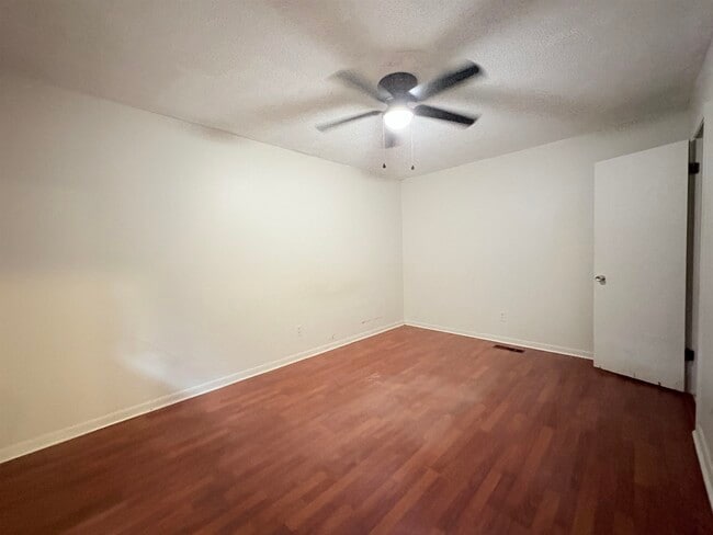 Photo - 821 Cherry St