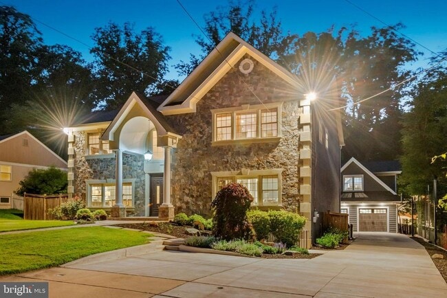 Photo - 6005 Selvyn Rd