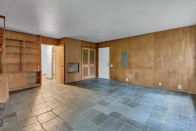 Photo - 4 Bed 2.5 Bath available in Kirkland