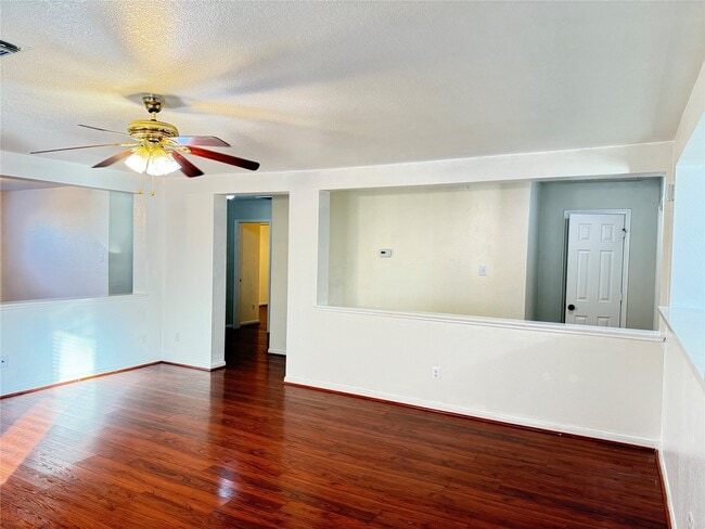 Photo - 10210 Cades Creek Ct
