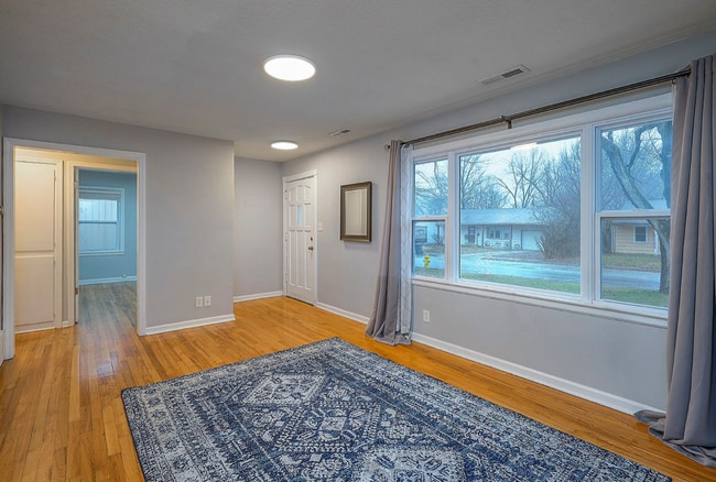 Photo - Cute Two Bedroom Home in Olathe