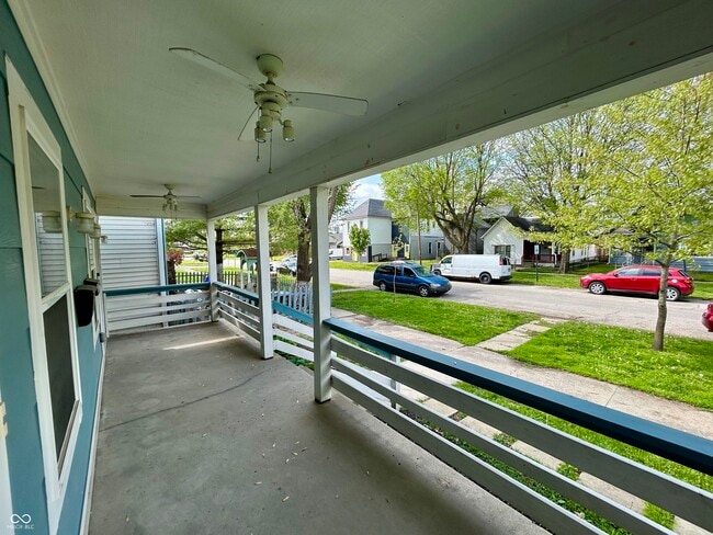 Photo - 1815 Woodlawn Ave