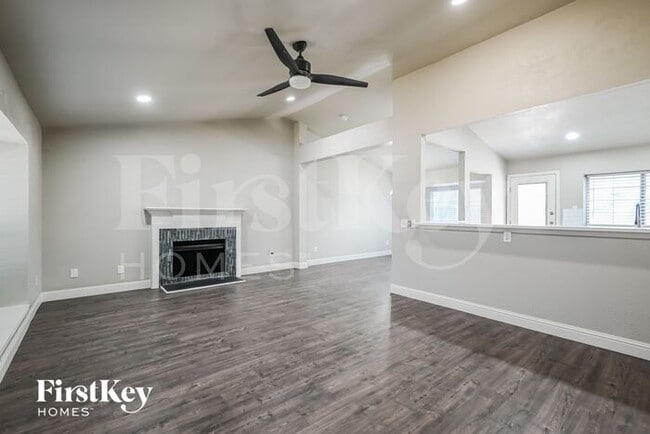 Photo - 804 Courson Dr