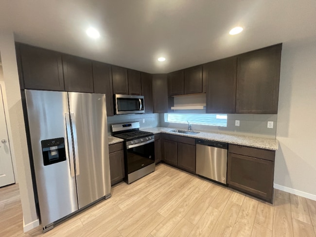 Photo - 5748 Thurless Ln