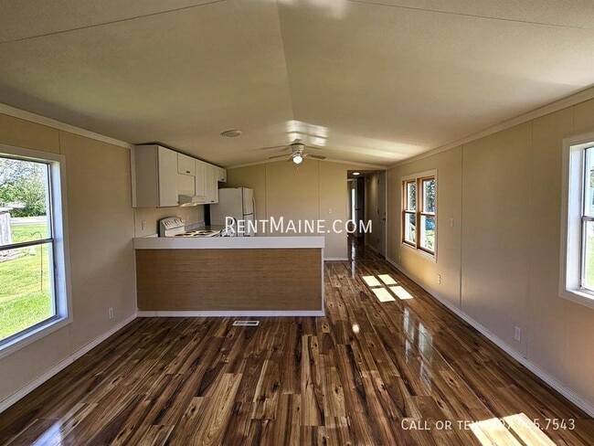 Photo - 167 F St
