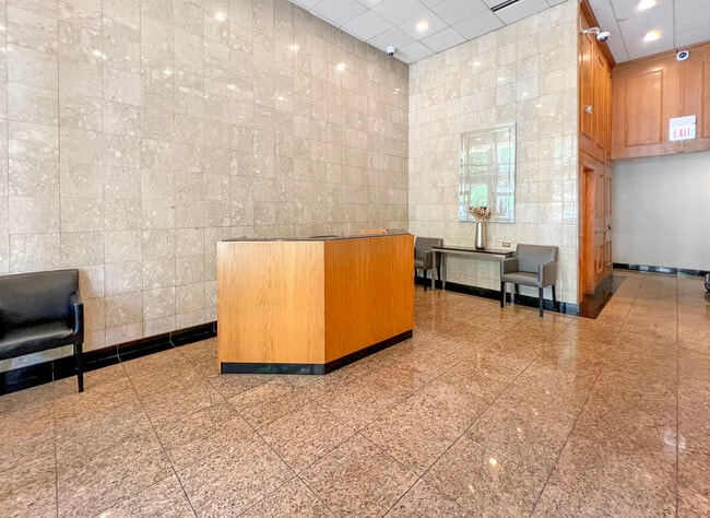 Photo - 1540 N La Salle Dr Unit 1001