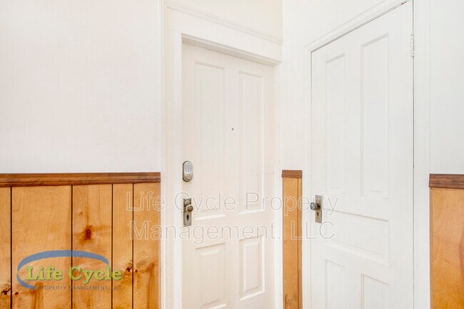 Photo - 1811 112th Ave