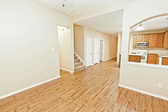 Photo - 4009 Hidden Meadow Ct