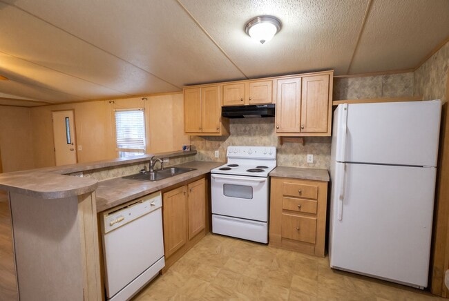 Photo - 6626 Moss Rose Dr