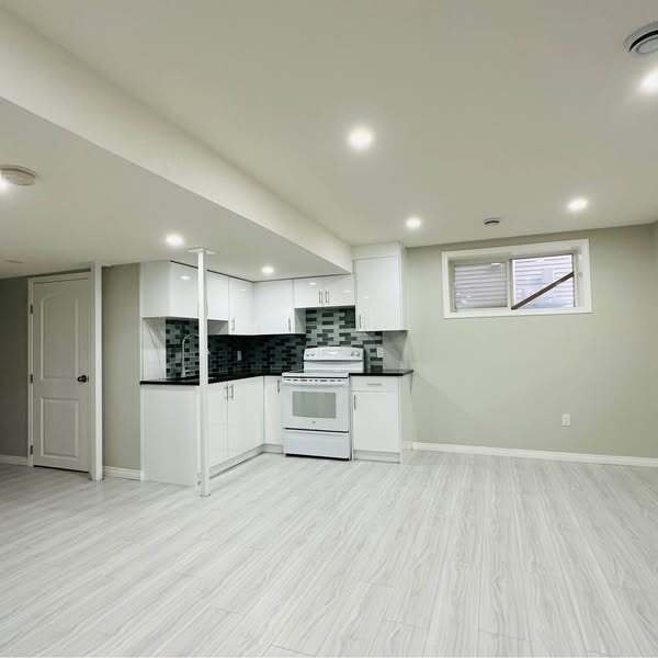 Building Photo - 94 Taralake Way NE