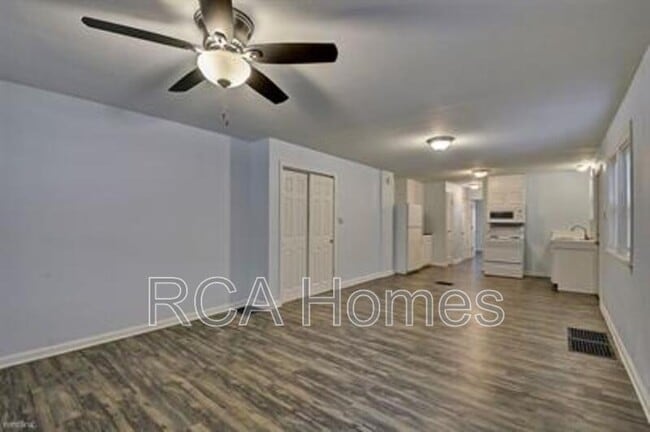 Photo - 829 S State Ave