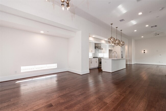 Photo - 3821 N Braeswood Blvd