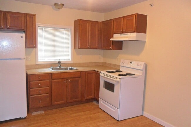 Photo - 848 Waverly St Unit 4