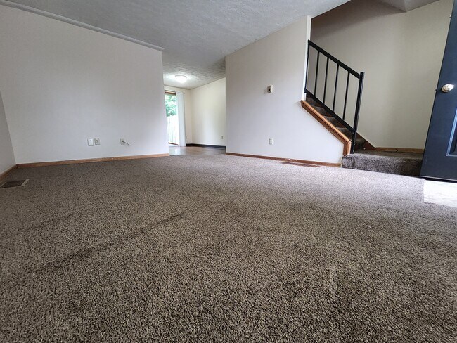 Photo - 1668 Colonial Dr