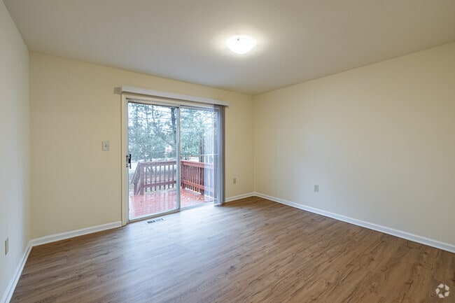 3BR, 2.5BA - 2,134SF - Dining Room