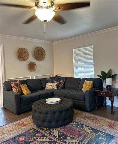 Photo - 310 E Beech St