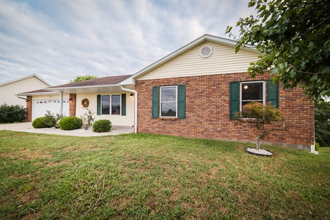 Building Photo - 1801 Ridge Rd Rental