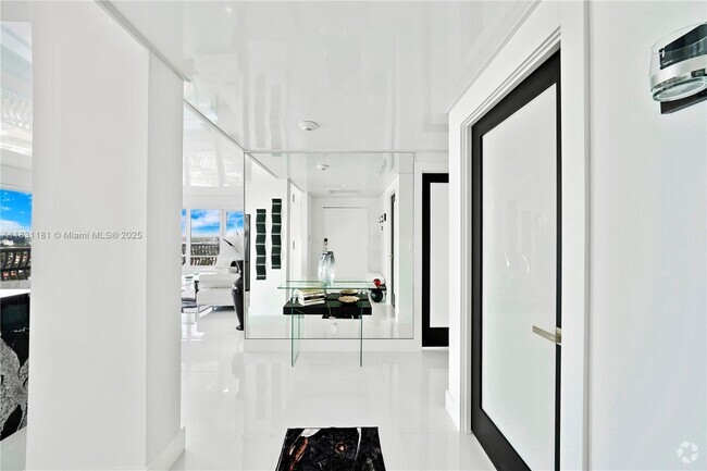 Building Photo - 4020 Galt Ocean Dr Unit 1801 Rental