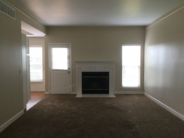 Photo - 931 Balsam Wood Ln