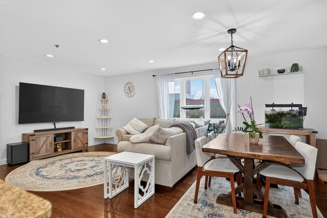 Photo - 24 Arsenal St Unit 2D