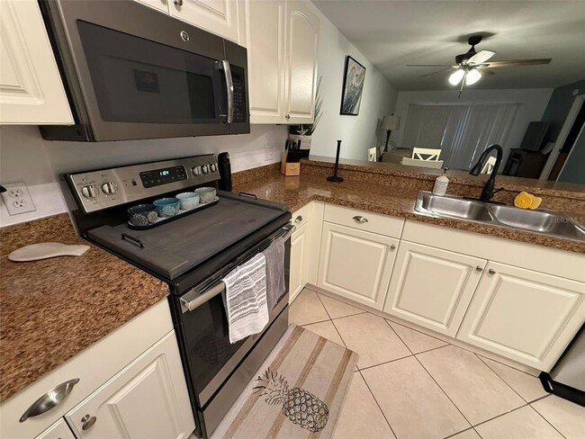 Photo - 175 Kings Hwy Unidad 1127