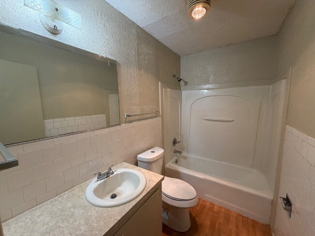 Photo - MOVE IN SPECIAL- Cozy 1-Bedroom Unit in Lubbock – Ideal for Urban Living! Unit #6